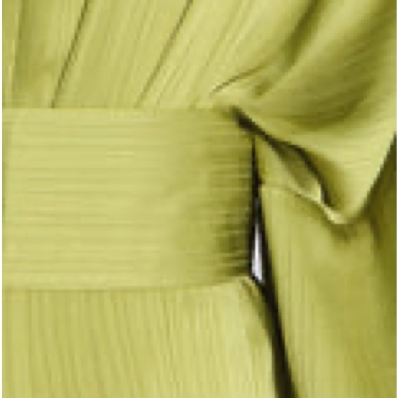 Textured Lime Green Dress - Picture 6 of 6
